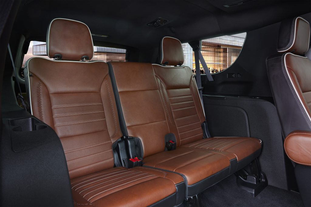 6-Door SUV